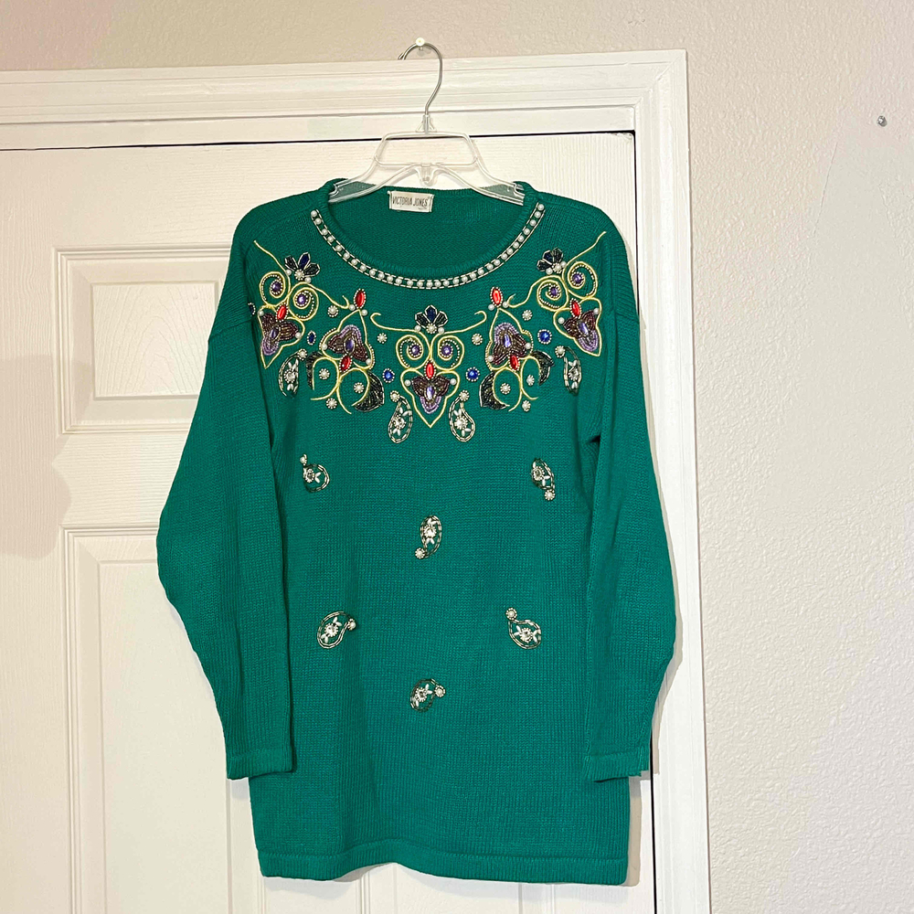 Victoria Jones Green Jeweled Crewel Pullover Sweater Christmas Vintage 80s